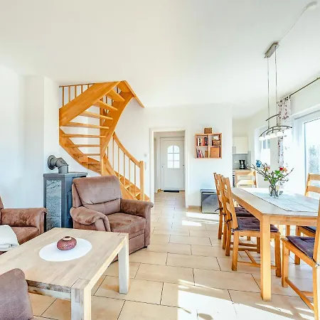 Reetdachhaus Mit Sauna Und Boddenblick - D 128.036a *